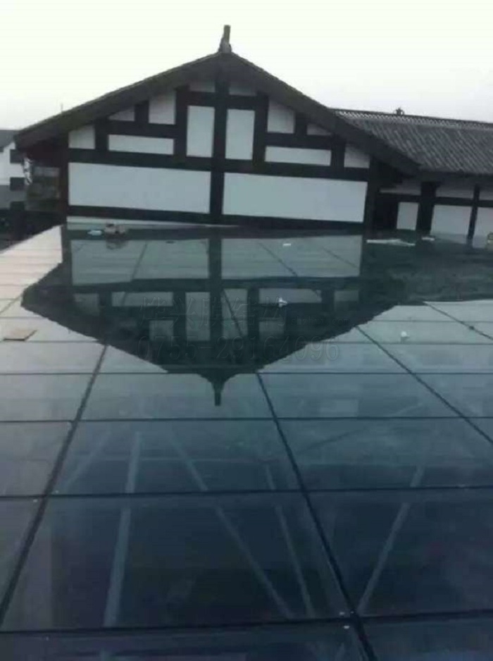 貴州青巖鋼結(jié)構(gòu)網(wǎng)架幕墻建筑-燁興膜結(jié)構(gòu) 貴州青巖鋼結(jié)構(gòu)網(wǎng)架幕墻建筑.jpg