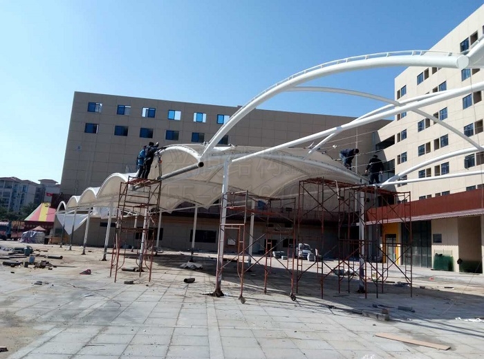 燁興佛山和富商業(yè)中心膜結(jié)構(gòu)安裝的那點(diǎn)事